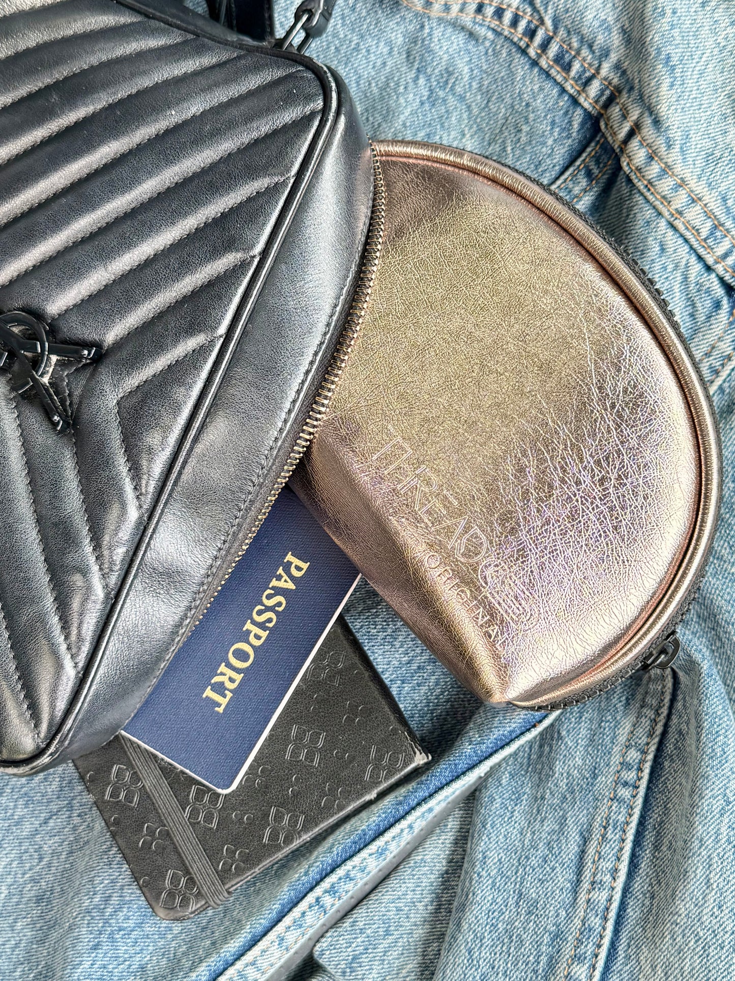 LUNA LIGHT UP MAKEUP BAG - FIZZ