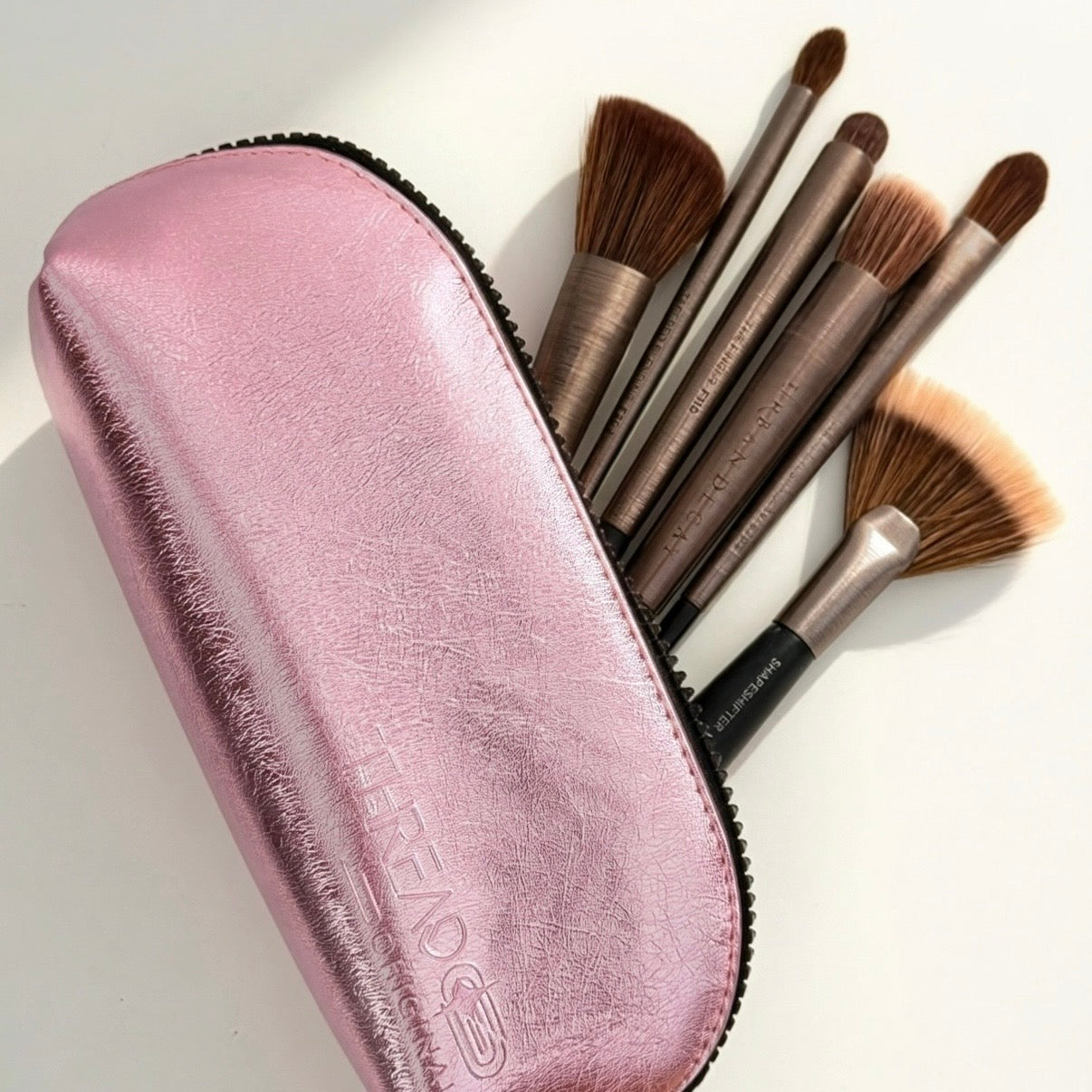 LYRA COMPACT MAKEUP BAG - PINK