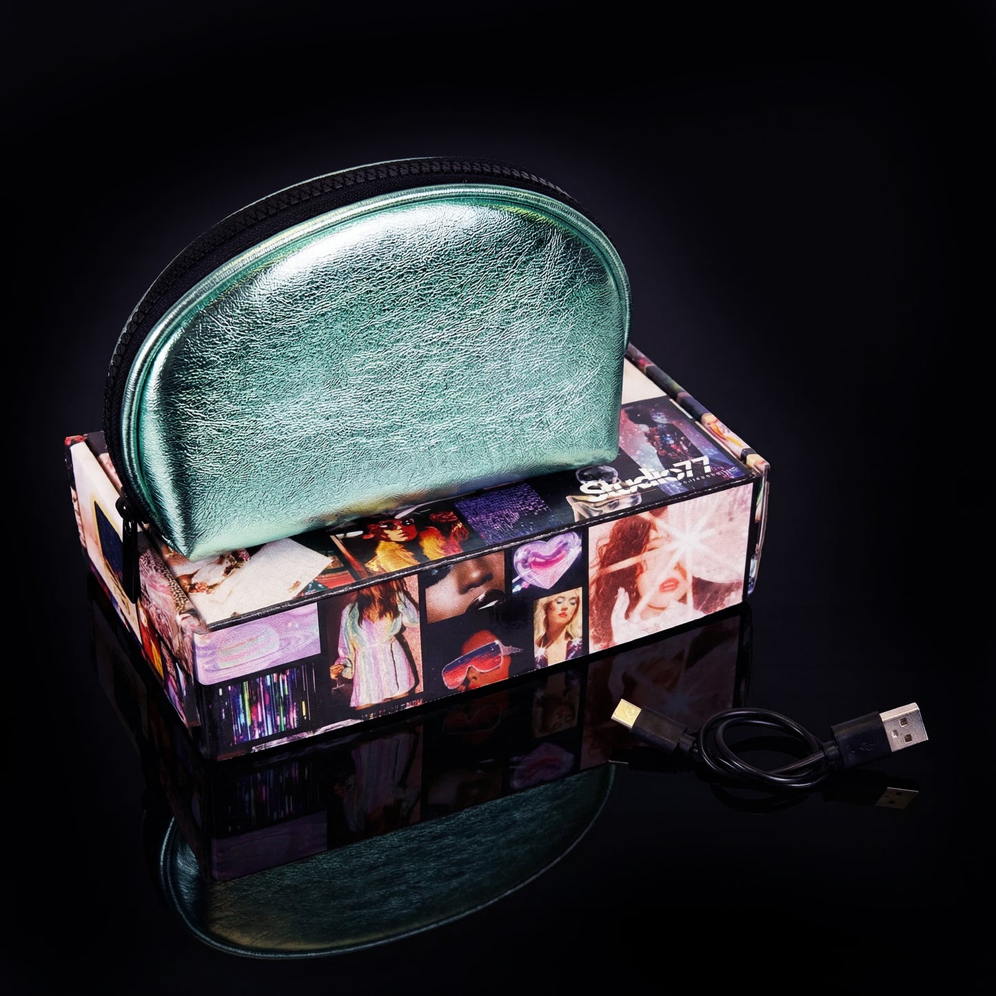 LUNA LIGHT UP MAKEUP BAG - MINT